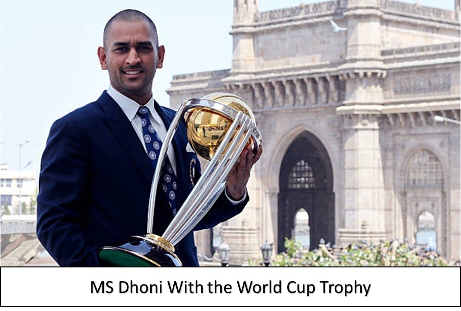 MS Dhoni with world cup trophy